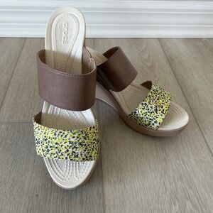 Crocs 202518 Dual Comfort Brown Yellow Speckled Wedge Slide Sandals Womens 9